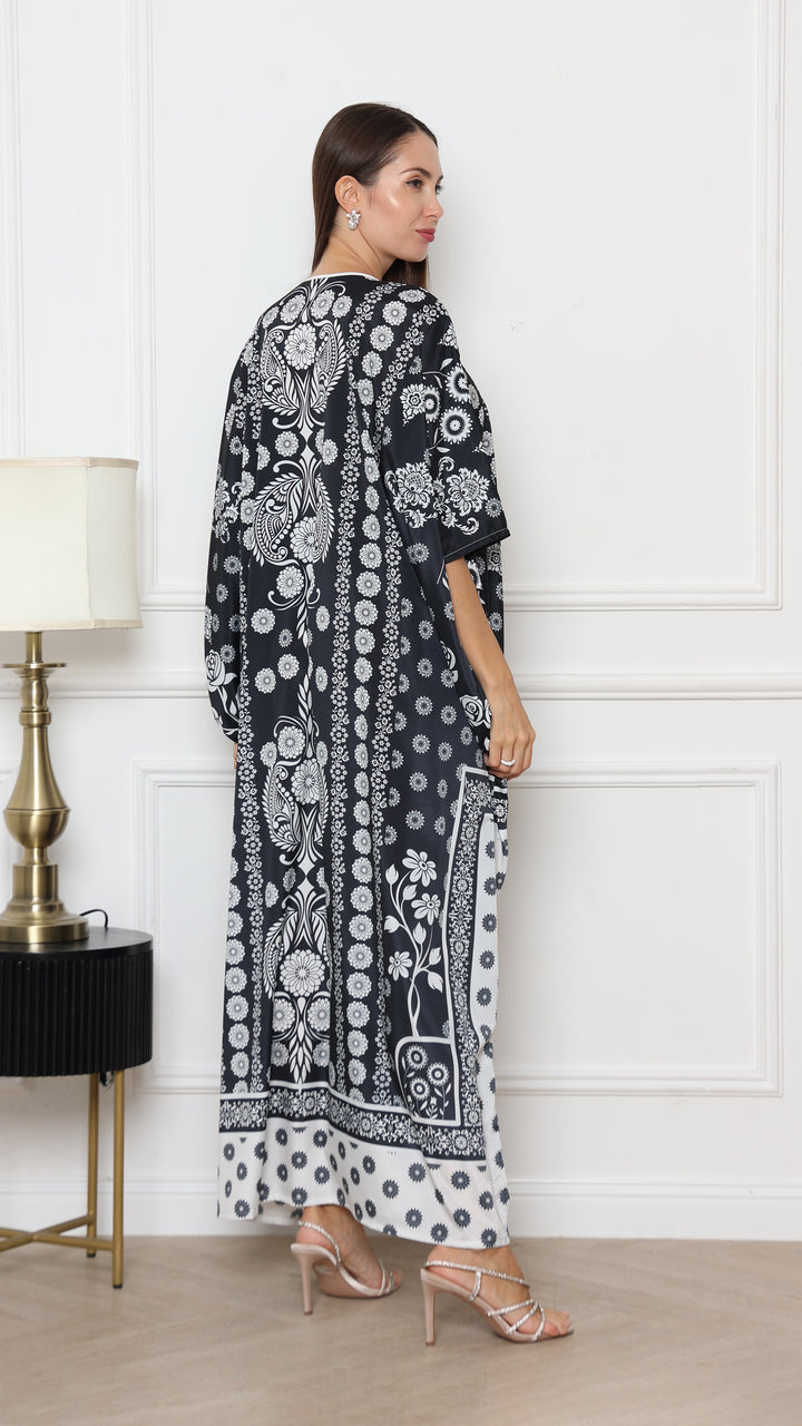 Calira Kaftan