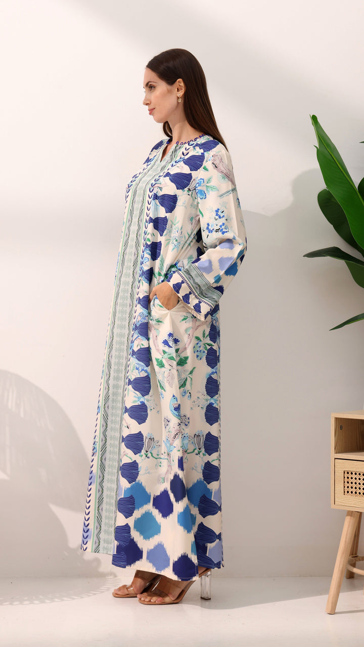 قفطان بلوسوم تشارم الأبيض