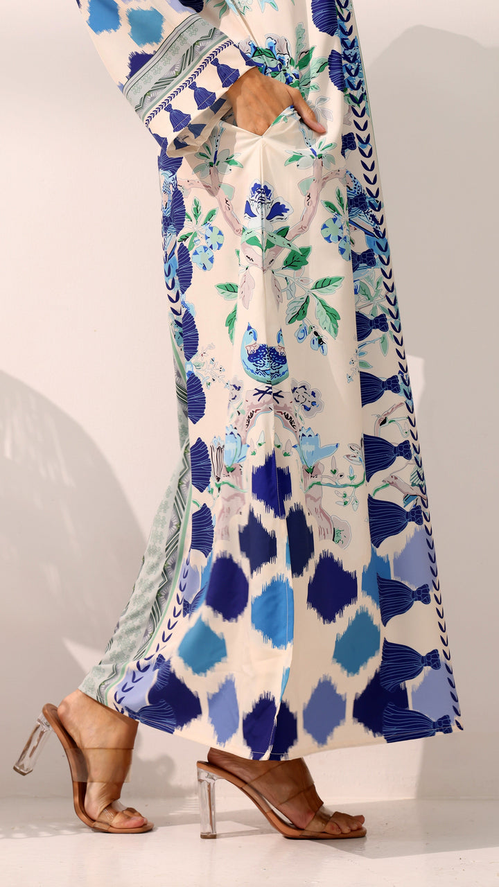 قفطان بلوسوم تشارم الأبيض