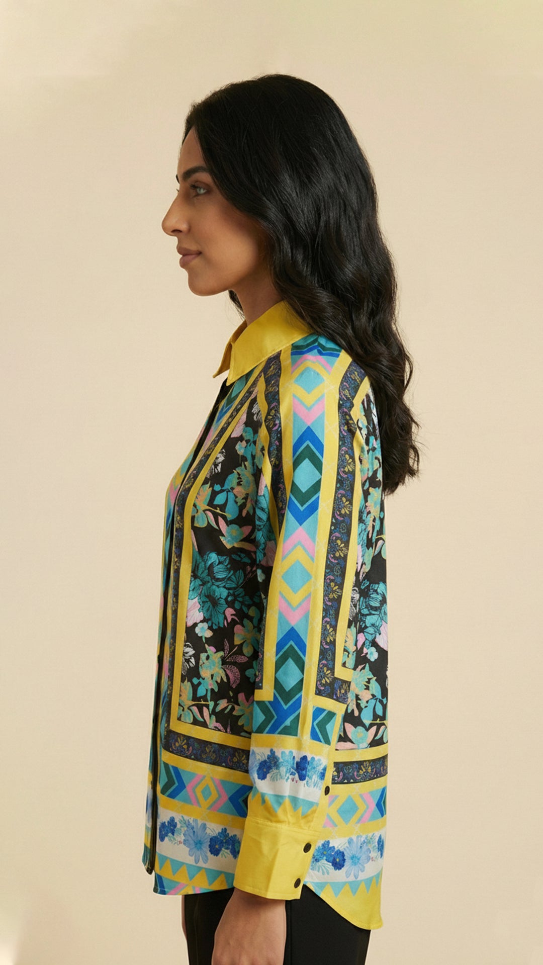 قميص أوريفا بأزرار أمامية