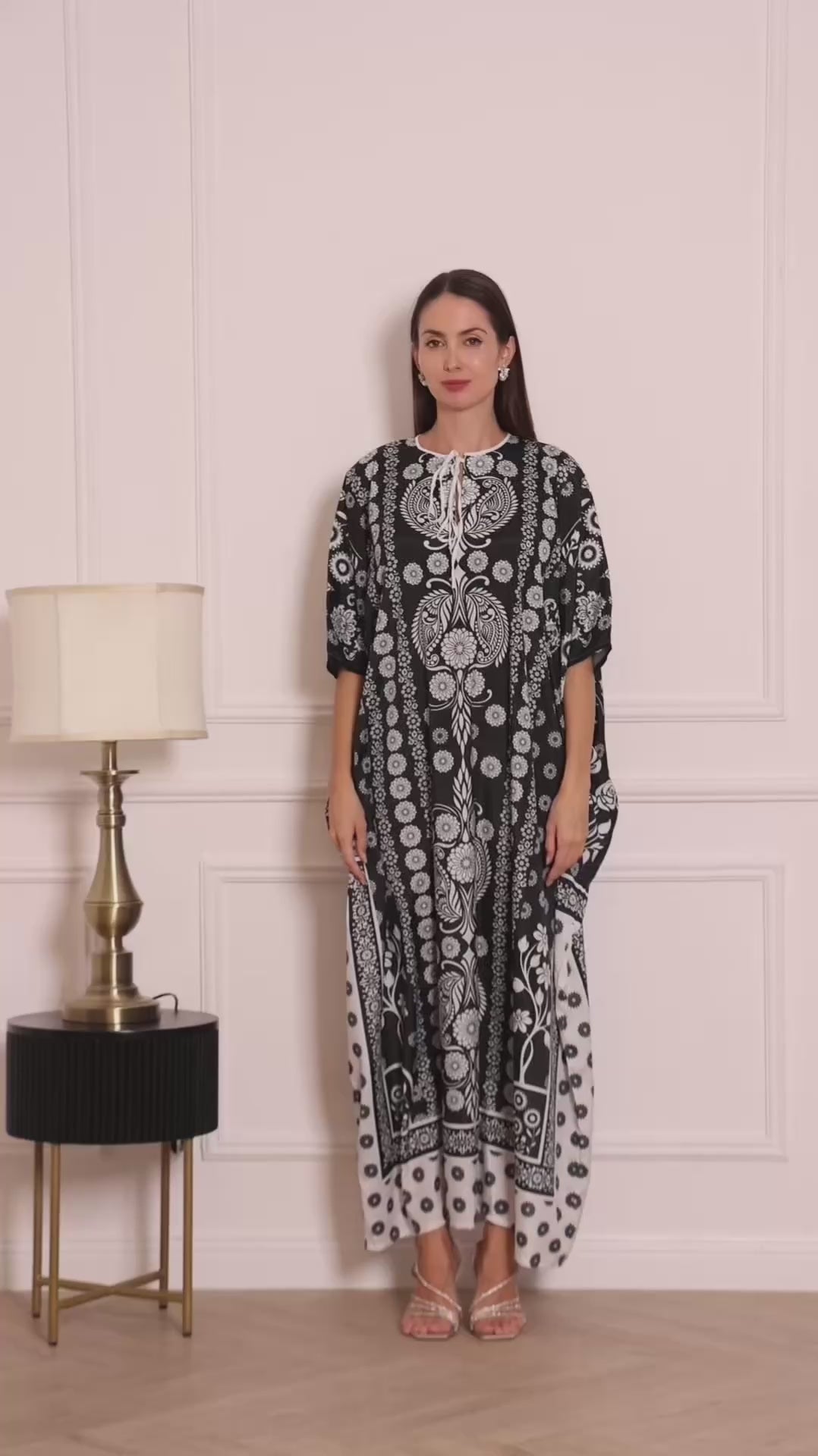 Calira Kaftan